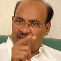 அரசின் ஊழல்களை சுட்டி காட்டினால் அவதூறு வழக்கா? ஆவேசமாகும் ராமதாஸ்!