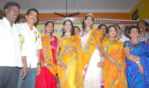 தர்மபுரி சாயாசிங் 'மிஸ் கூவாகம்' (படங்கள்)