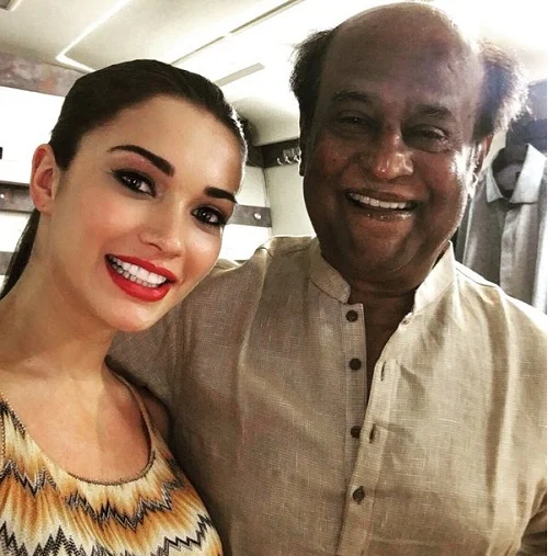 மீண்டும் ரஜினியை சீண்டினாரா ராம் கோபால் வர்மா?