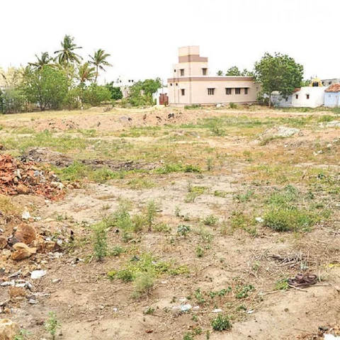 குளத்தைக் காணோம்... பரிதவிக்கும் மக்கள்!