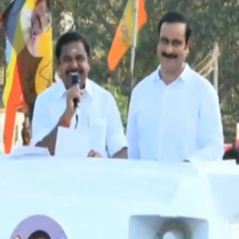 `உங்களுக்கு அந்தப் பதவி காத்திருக்கு!' - பிரசாரத்தில் அன்புமணியை குஷிப்படுத்திய எடப்பாடி