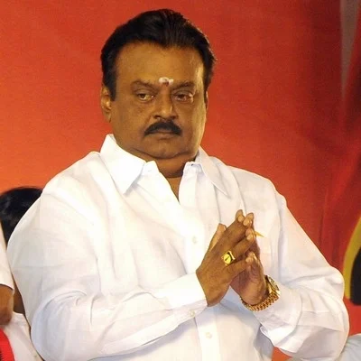 பழைய பன்னீர்செல்வமாக ஃபார்முக்கு திரும்பிய விஜயகாந்த்! -தே.மு.தி.கவின் 'கலவர' மாற்றங்கள்