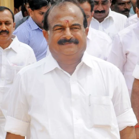 பள்ளிக்கரணை சதுப்புநிலத்தில் அமைச்சர் கே.சி.கருப்பணன் திடீர் ஆய்வு!