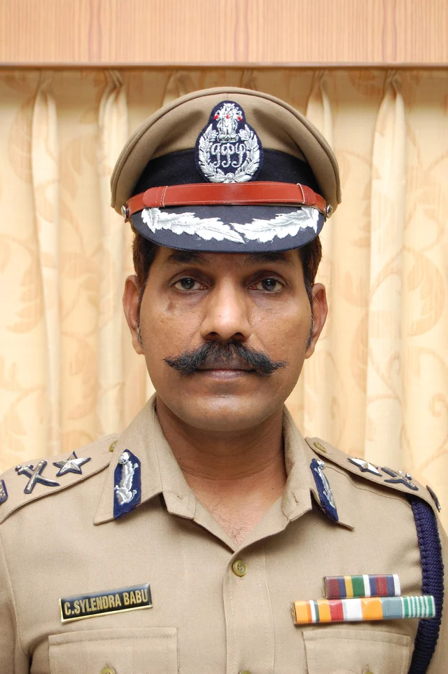 `அனைத்து ரயில் நிலையங்களிலும் சிசிடிவி கேமராக்கள் கொண்டுவரத் திட்டம்!’ - சைலேந்திர பாபு