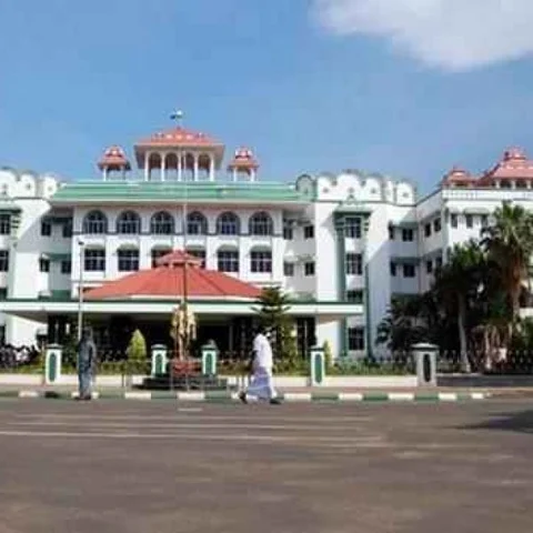 `இடைத்தேர்தலைத் தவிர்த்து அடுத்த எம்.எல்.ஏ-வை கட்சியே முடிவு செய்யலாம்!’ - நீதிமன்றம் கருத்து