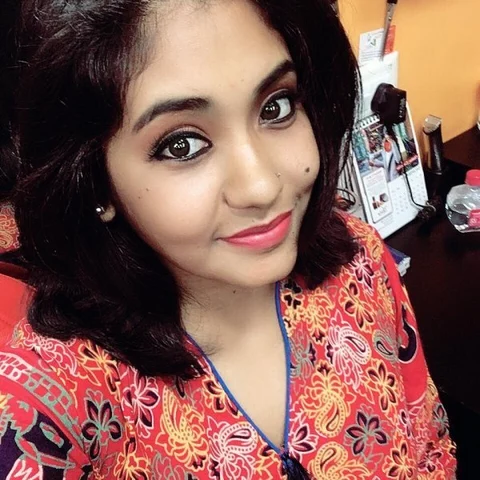 "சீரியல் முடிஞ்சதும் சென்டிமென்ட்டா முடி வெட்டிப்பேன்..!" - 'வாணி ராணி' ஸ்ருதி