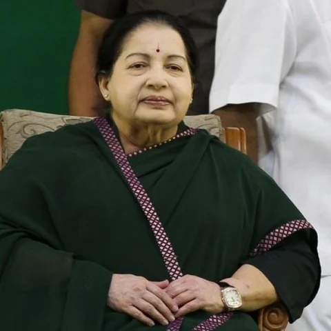 "பார்த்தோம், பார்க்கவில்லை.." அதிரவைத்த அமைச்சர்களையும் விசாரிக்குமா விசாரணை கமிஷன்?