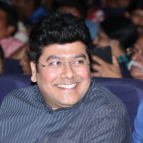 `` இனி சபரீசன்...! " - கலகம் கிளப்பும் அறிவாலய சிக்னல்