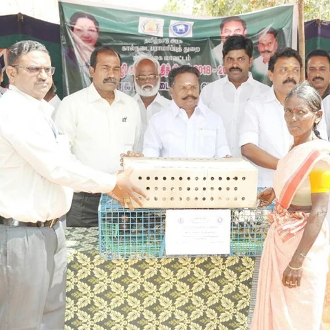 `விலையில்லாப் பொருள்களுக்கு மதிப்பு இருக்காது!’ - அமைச்சர் பேச்சால் பரபரப்பு