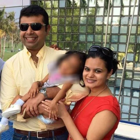 `குழந்தையுடன் செல்ல கேரளத் தம்பதிக்கு அனுமதி மறுப்பு' - விமான கேப்டனின் மனித நேயமற்ற செயல்!