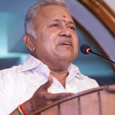 சின்னத்திரை சினிமாவில் பத்தாயிரம் பேருக்கு வாழ்க்கை கொடுத்திருக்கிறது! ராதாரவி