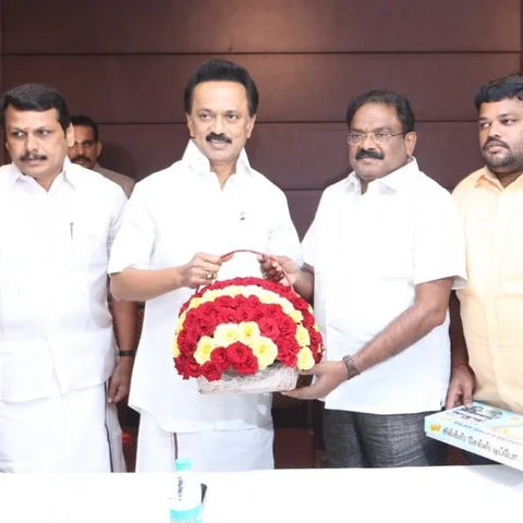 ``பதவியெல்லாம் பிரச்னை இல்ல; அந்த மூணு பேர்தான்’’ - கலைராஜன் விலகலுக்கு இதுதான் காரணம்