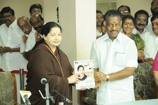 அதிமுக தேர்தல் அறிக்கை வெளியீடு: தமிழீழத்திற்கு வாக்கெடுப்பு; 10 கோடி பேருக்கு வேலை என வாக்குறுதி!