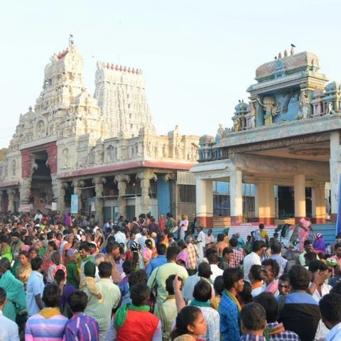 திருச்செந்தூர் முருகன் கோயிலில் ஜூலை 27-ம் தேதி பூஜைநேரம் மாற்றம்!