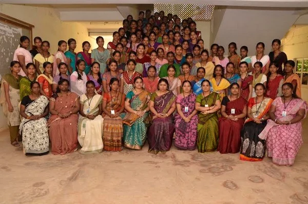 காரைக்குடி கல்லூரி மாணவிகள் 110 பேர் மகிழ்ச்சியுடன் கண் தானம்!