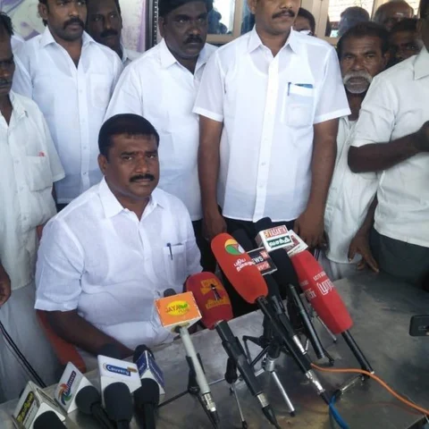 `எதிர்பார்த்த மார்க்கண்டேயன்; சீட் வாங்கிய சின்னப்பன்' - விளாத்திகுளம் அ.தி.மு.க சடுகுடு!