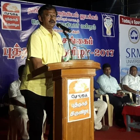 ‘‘ஆண்களே தனியாகச் செல்லத் தயங்கும் சமூகத்தில் வசிக்கிறோம்!’’ - பாரதி கிருஷ்ணகுமார்