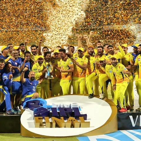 கம் பேக்னா இப்படி இருக்கணும்... ஐபிஎல் சீஸனை அழகாக்கிய CSK! #IPL2018