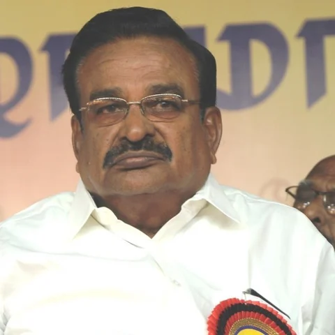 `என்னிடம் கேட்காதீங்க, வைகோ-விடம் கேளுங்க!'-`உதயசூரியன்' குறித்த கேள்விக்கு கணேசமூர்த்தி பதில்