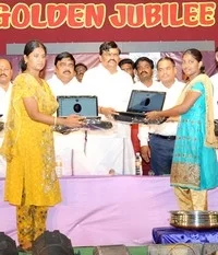 இலவச மடிக்கணினி தாமதம் ஏன்? அமைச்சர் விளக்கம்!