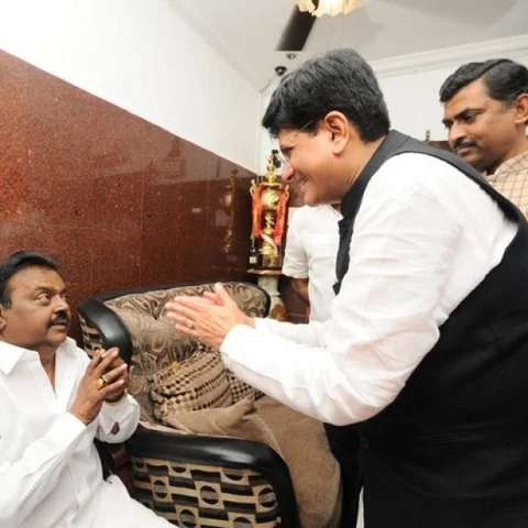 `எங்களோடு தி.மு.க-வும் பேசுகிறது!' - கறார் காட்டிய சுதீஷ்; நீடிக்கும் கூட்டணி இழுபறி