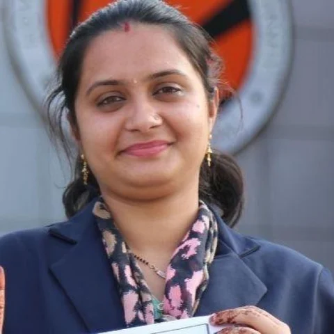 `கடின உழைப்பாளி, அதனால்தான் வாய்ப்புக் கிடைத்திருக்கு!'- இந்திய விவசாய மாணவிக்கு ஒரு கோடி ரூபாய் சம்பளம்