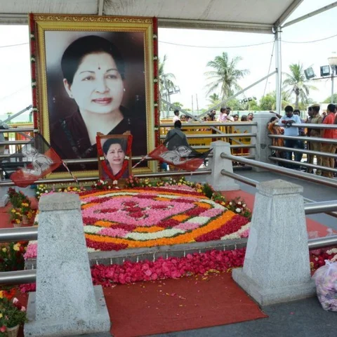 ` ஜெயலலிதாவை குற்றவாளி எனக் கூறக் கூடாது!' - நீதிமன்ற உத்தரவால் உற்சாகத்தில் அ.தி.மு.க.