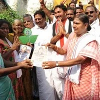 தென் சென்னை அ.தி.மு.க. வேட்பாளர் ஜெ.ஜெயவர்தன் தீவிர வாக்கு சேகரிப்பு!