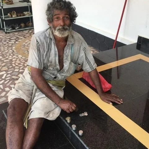 `இதற்கு மேல் என்னால் உதவிட முடியவில்லை'- ரூ.94 சில்லறைக் காசை கேரளாவுக்கு நிவாரண நிதியாக அளித்த முதியவர்!
