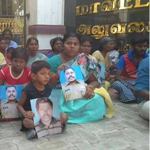 மாயமாகி 6 மாதங்கள் ஆகிவிட்டன - சி.ஆர்.பி. எஃப் வீரர் மனைவி கண்ணீர்