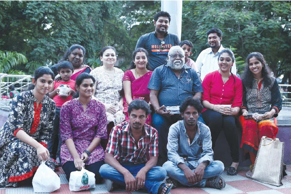 பசிச்ச வயிற்றுக்கு... ‘ஃபுட்பேங்க்’!