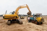 விதிமீறல்: மணல் குவாரிகளை மூட உயர் நீதிமன்றம் உத்தரவு!