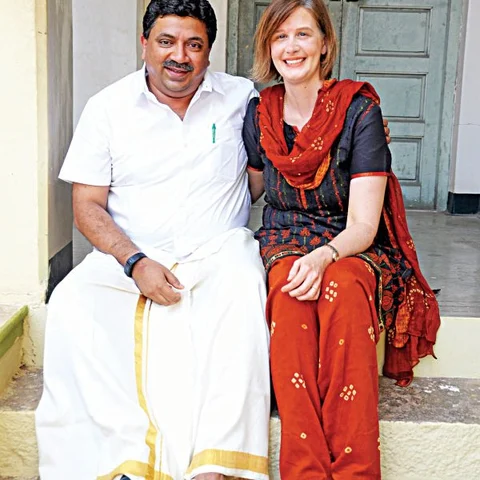 அமெரிக்க மீனாட்சி!