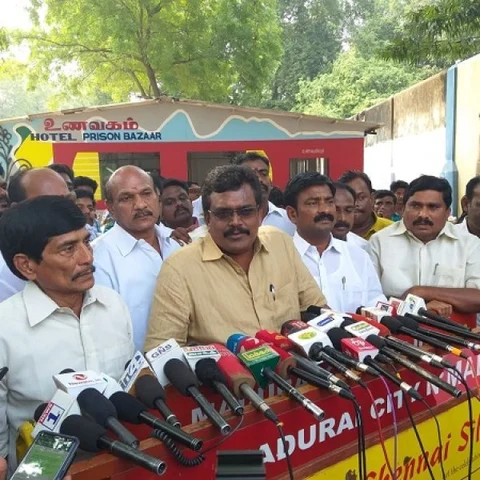 செந்தில்பாலாஜி செய்தியைப் பரப்புகிறது உளவுத்துறை! -தங்க தமிழ்ச்செல்வன்