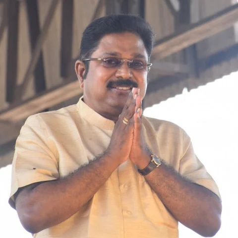 `அ.தி.மு.க மூழ்கிக்கொண்டிருக்கும் கப்பல்; கரைசேர்வது கடினம்!’ - டி.டி.வி.தினகரன்