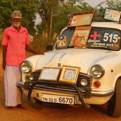 `நான் செஞ்ச சேவைக்கு மரியாதை கிடைச்சிருக்கு!'- டாக்டர் பட்டம் பெற்ற ஆலங்குடி கணேசன் நெகிழ்ச்சி