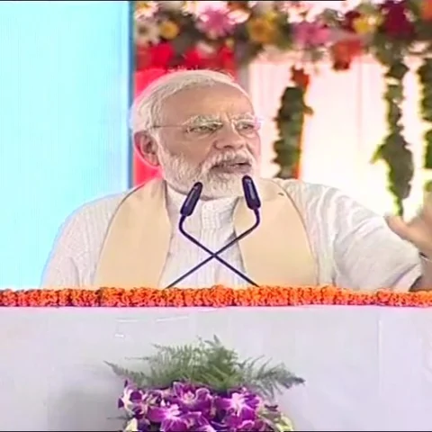 `விவசாயிகள் மீது நாங்களே அக்கறை வைத்துளோம்' - எதிர்க்கட்சிகளைச் சாடிய மோடி!