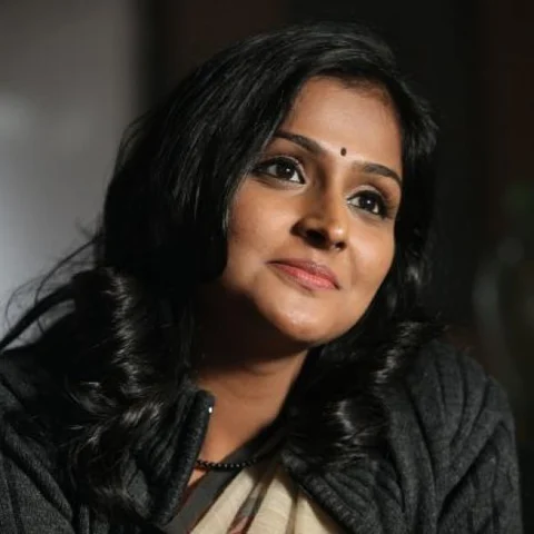 "இதுவரை எங்க ராஜினாமாவுக்கு எந்தப் பதிலும் வரலை; இது நியாயமா?" ரம்யா நம்பீசன்