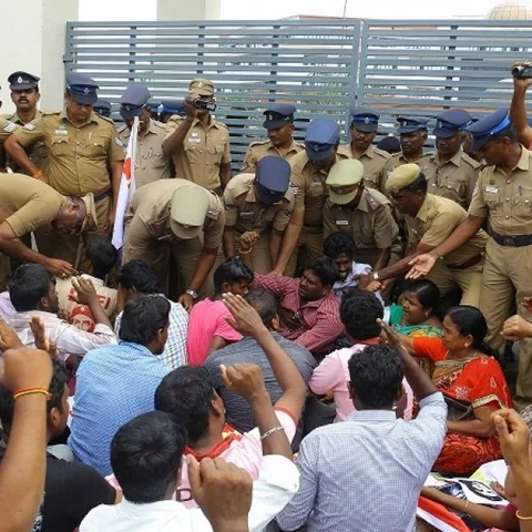 ’சேலம் வரும் முதல்வர் அரசு மருத்துவமனையைப் பார்ப்பதில்லை!’ - கொந்தளிக்கும் இந்திய ஜனநாயக வாலிபர் சங்கம்