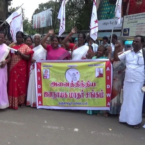 பொள்ளாச்சி சம்பவத்தில் தொடர்புடையவர்கள் தஞ்சை அ.தி.மு.க பிரமுகர் வீட்டில் பதுங்கல்!- மாதர் சங்கத்தினர் தகவல்