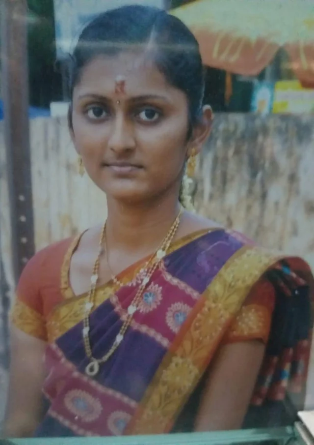 கும்பகோணத்தில் பள்ளி ஆசிரியை கொலை - நிச்சயதார்த்தம் முடிந்த 5-வது நாளில் சோகம்