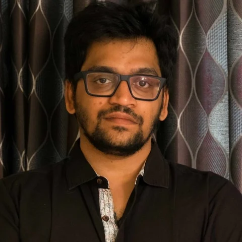 'விவேகம் டீஸருக்கும் கவுன்ட் டவுனுக்கும் இதுதான் சம்பந்தம்!' #VikatanExclusive