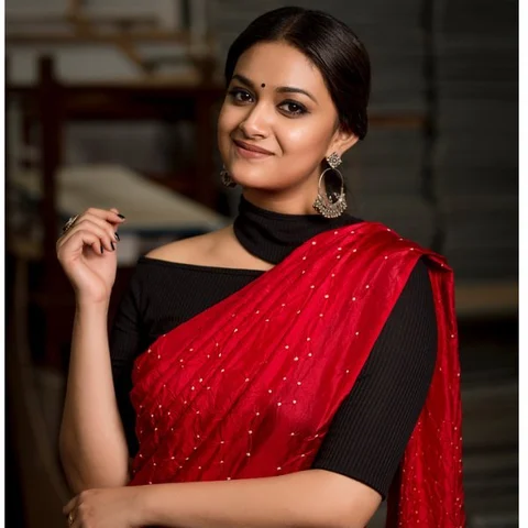 பாலிவுட்டில் என்ட்ரி கொடுக்கும் கீர்த்தி சுரேஷ்!