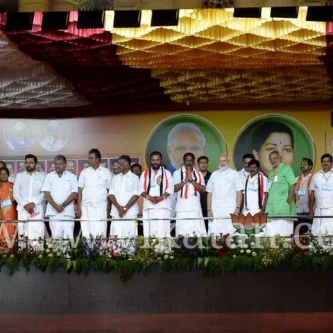 `வாசனுக்கு கிடைத்த வாய்ப்பு ஓ.பி.எஸ்ஸுக்கு கிடைக்கவில்லை!' - கோவை பொதுக்கூட்டம் பரிதாபங்கள்