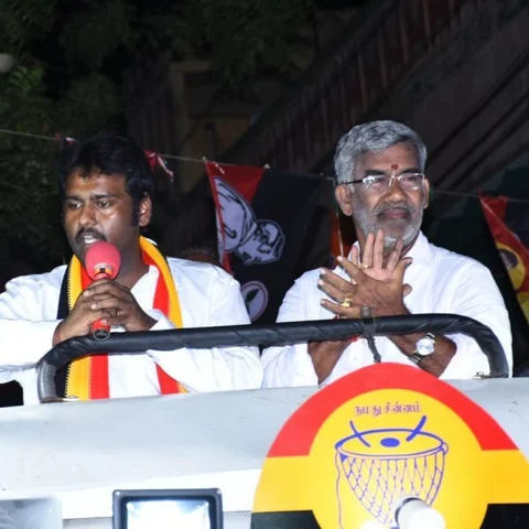`கேப்டனை சீண்டினாரு, இப்போ சிக்கிக்கிட்டாரு!'- துரைமுருகனை சாடும் விஜய பிரபாகரன்