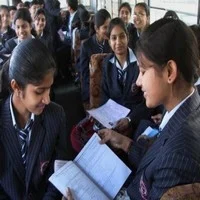 ஸ்கூல் அட்மிஷன்: அல்லாடும் பெற்றோர்...அள்ளிக் குவிக்கும் பள்ளிகள்!