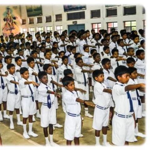 சகலமும் இலவசம் என்றாலும் நவோதயா பள்ளியை ஏன் எதிர்க்கிறார்கள்?
