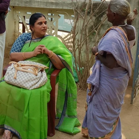 ``ஓவியாவோட ப்ளஸ் இதான்... ஸோ, பிக் பாஸ் போட்டியாளர்களும் அப்படி இருங்க!" - ஶ்ரீப்ரியா