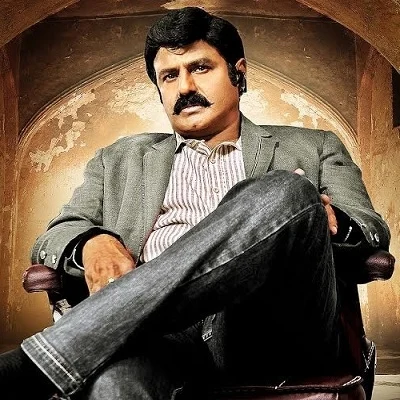 பாலாகிருஷ்ணாவின் 100வது படம்...கலக்கல் புரமோஷன்களுடன் ரசிகர்கள் தயார்!