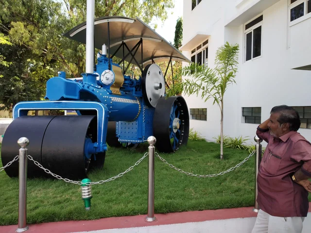 புதுப்பொலிவுடன் 90 ஆண்டுகால ரோடு ரோலர்!- ஆச்சர்யபட வைத்த ஏற்காடு